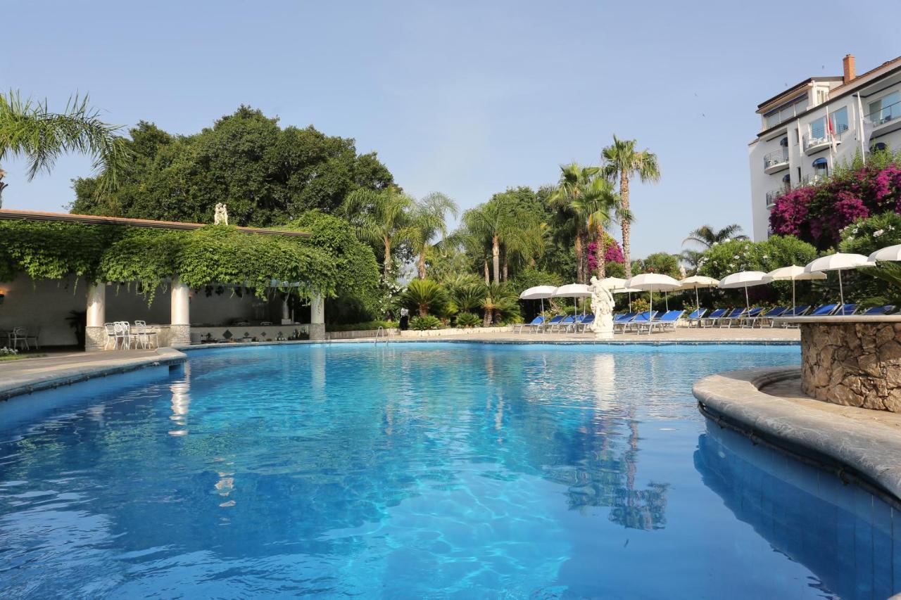 Sant Alphio Garden & Giardini-Naxos