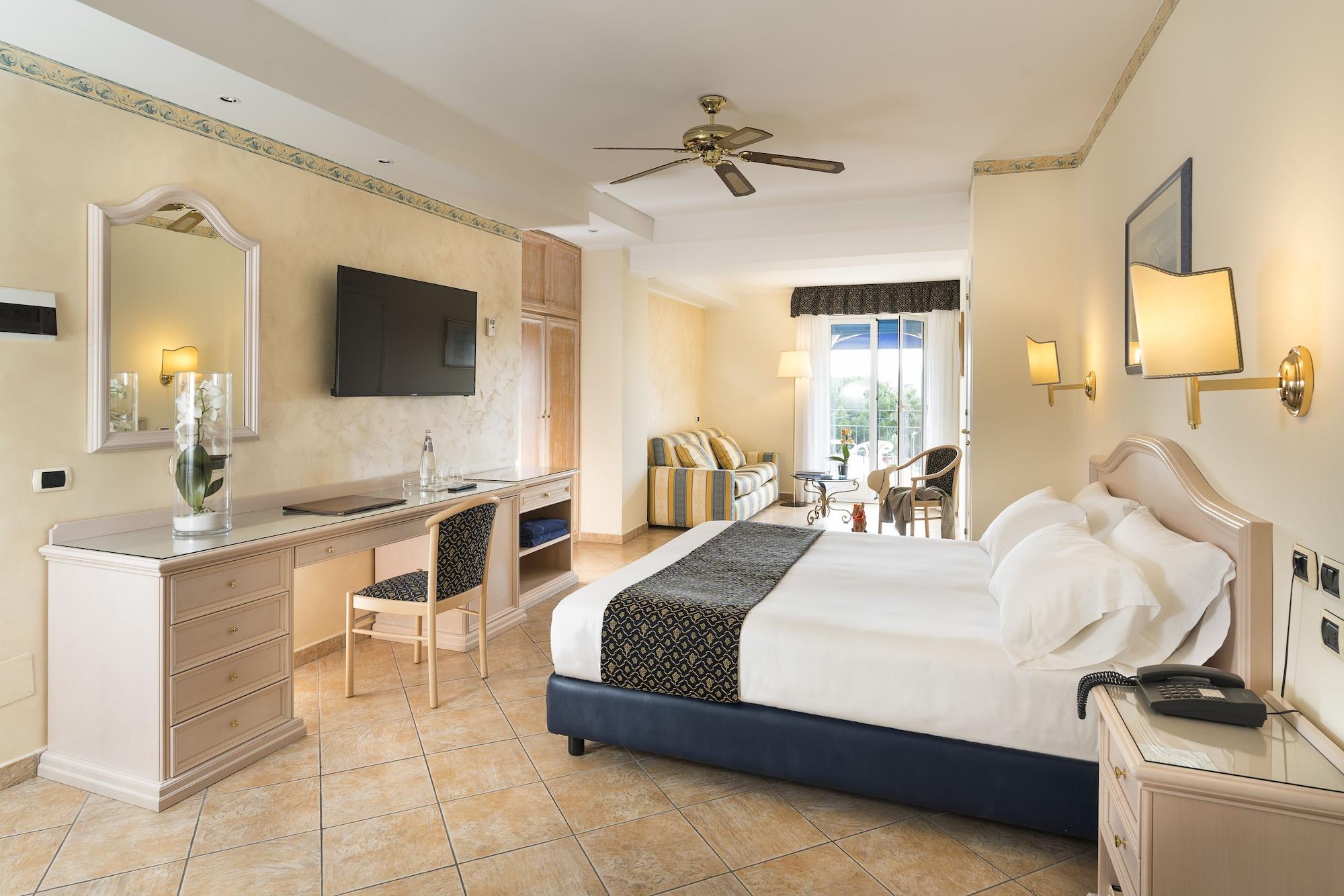 Sant Alphio Garden & 4*