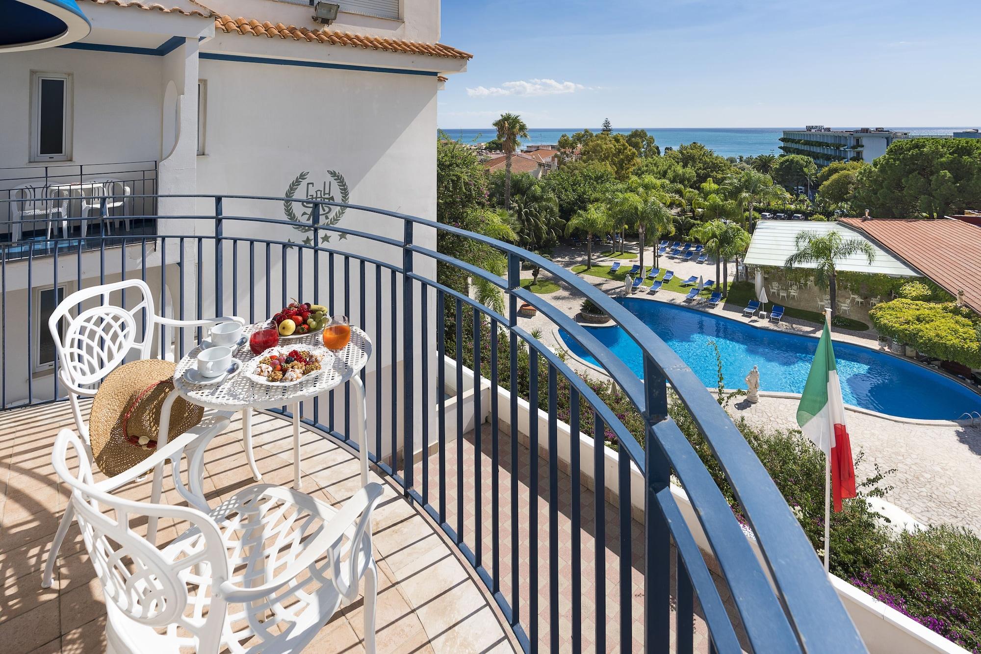 Sant Alphio Garden &