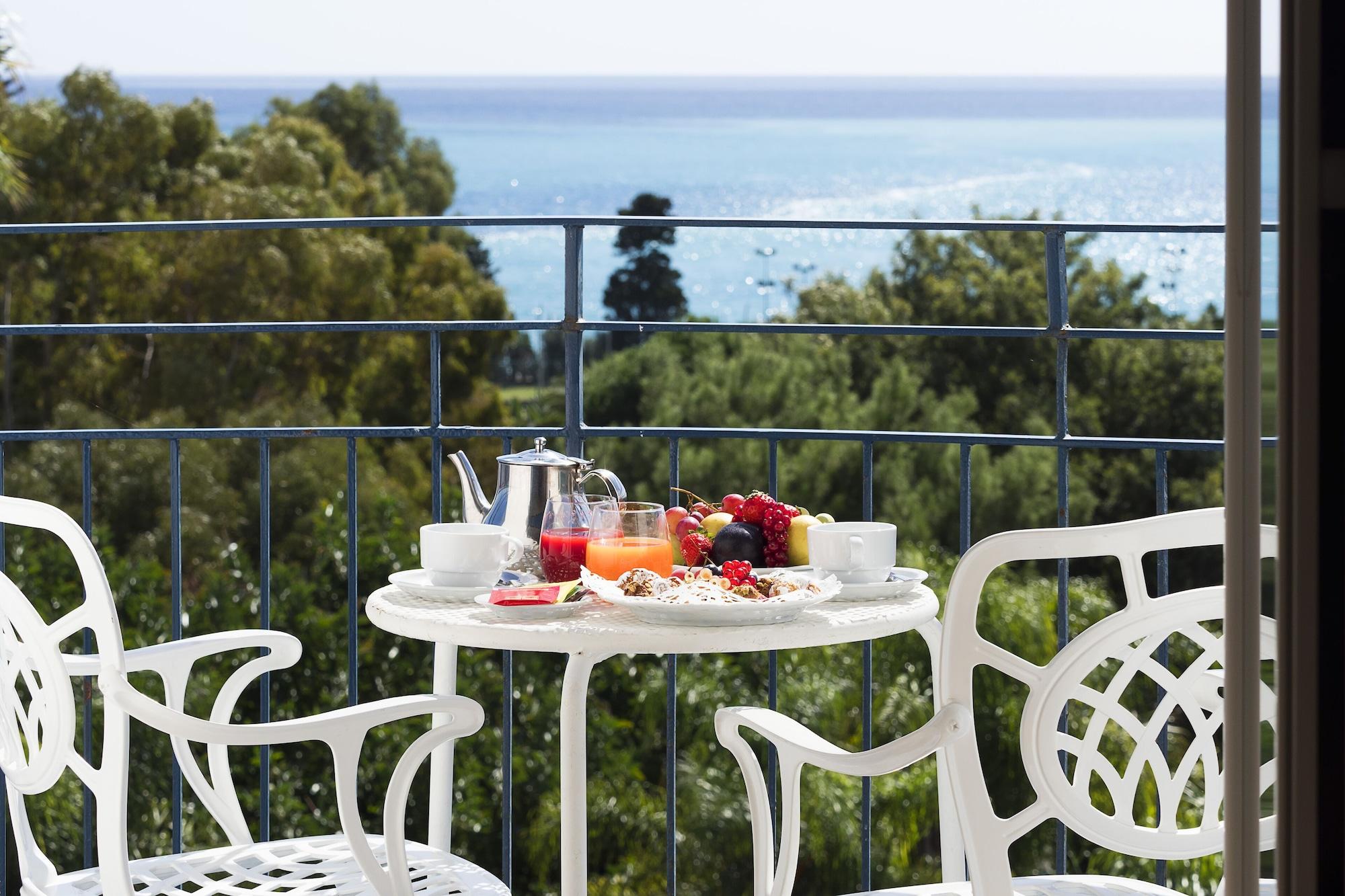 Sant Alphio Garden & Giardini-Naxos