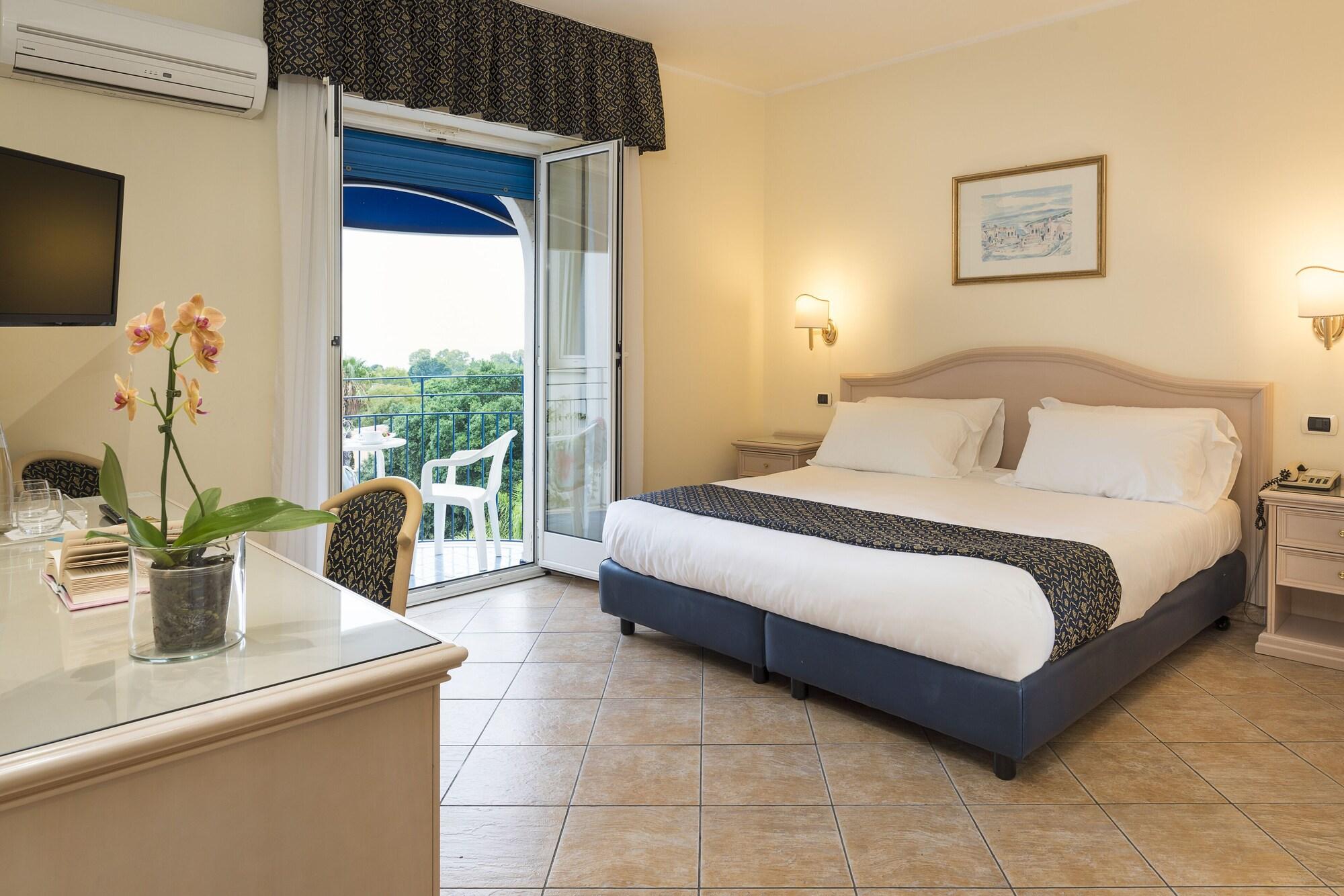 Hotel Sant Alphio Garden &