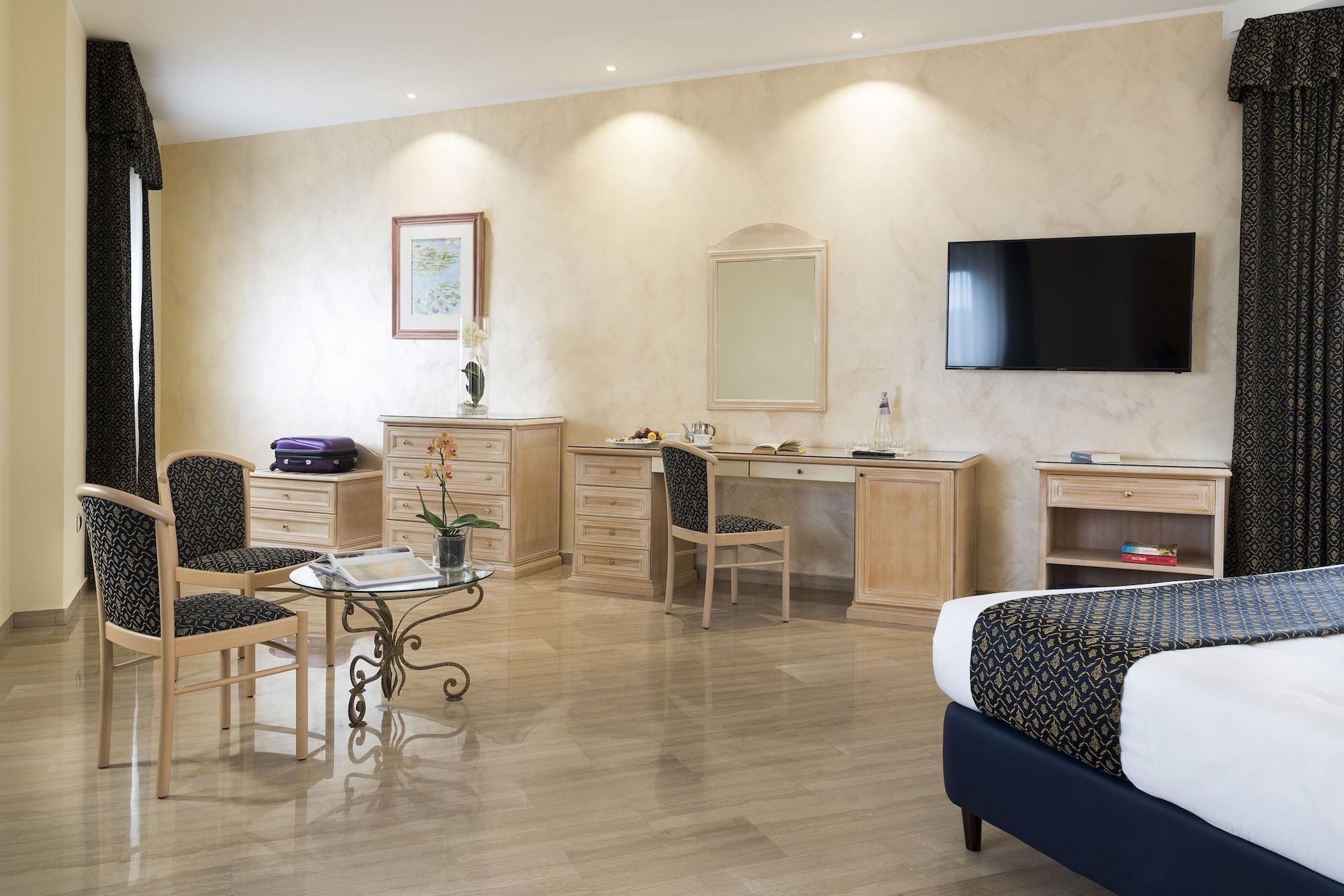 Sant Alphio Garden & Hotel